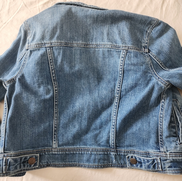 American Eagle Denim Jacket - Picture 2 of 3